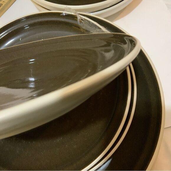 11pc Noritake Colorvara Chocolate Place Serving: Salad, Dinner Plates Bowls - Picture 14 of 16